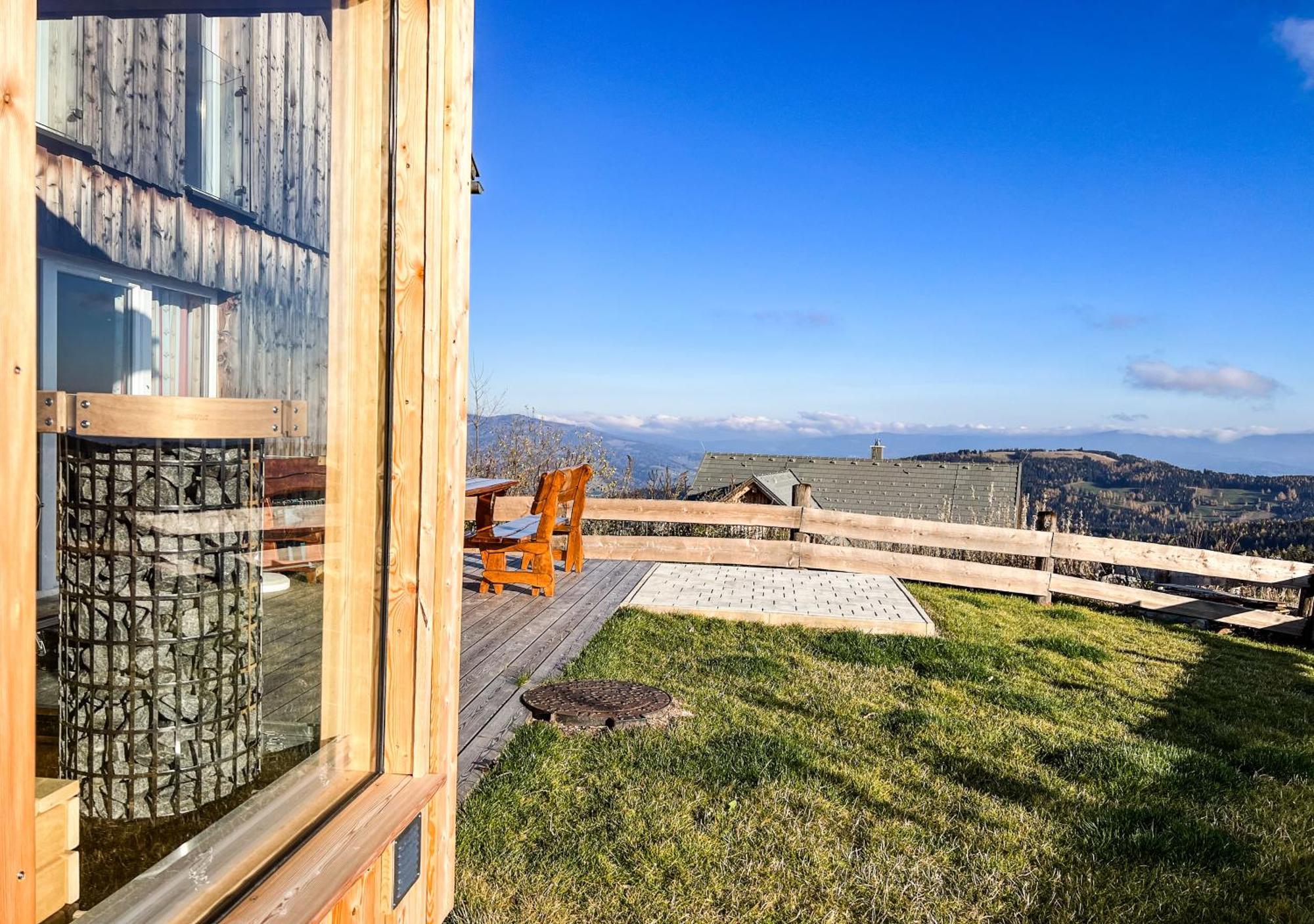 Chalet 1a Eck - Wandern, Grillen, Panorama Sauna! Klippitztorl